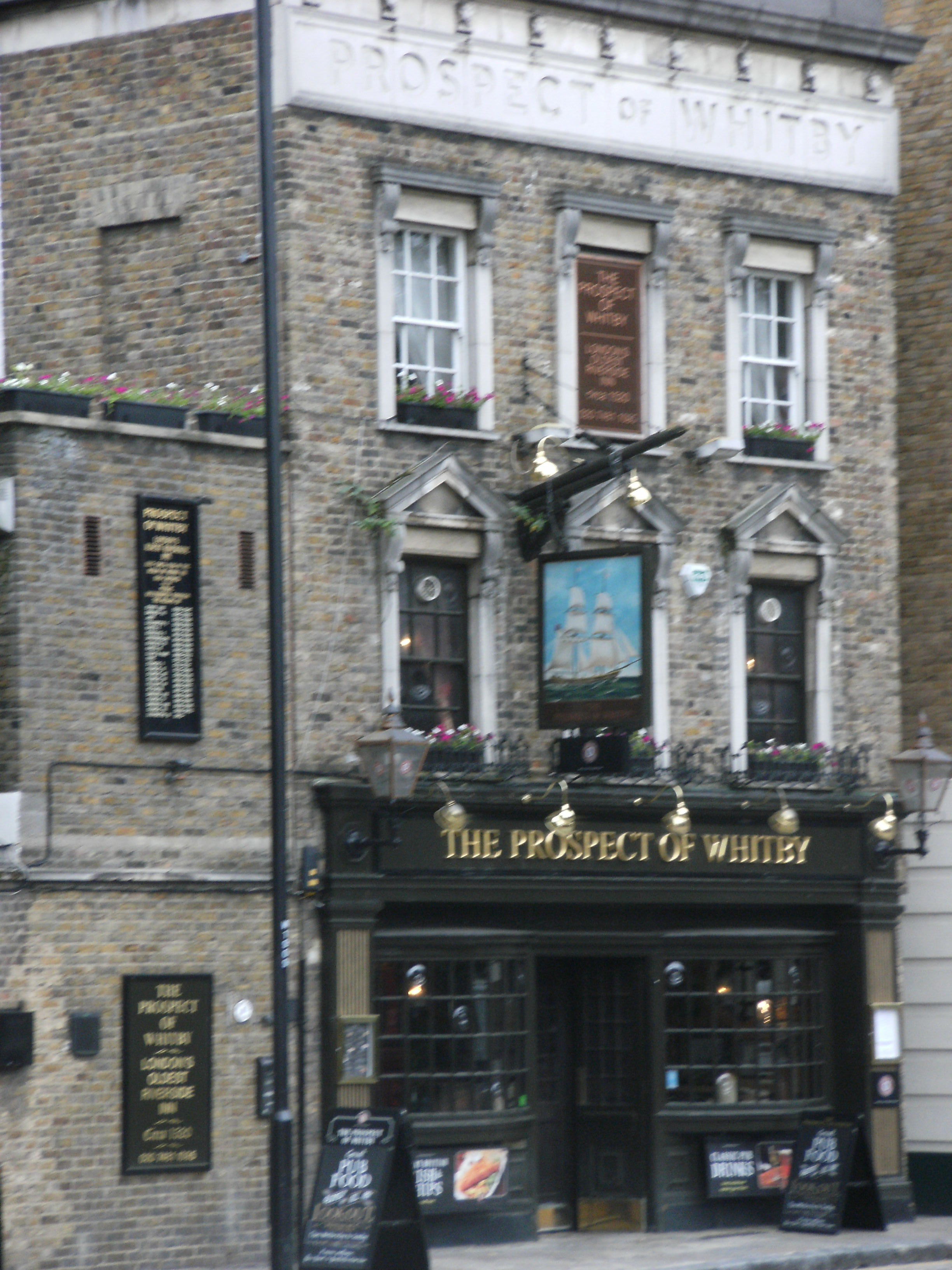 The Prospect of Whitby, Wapping Wall